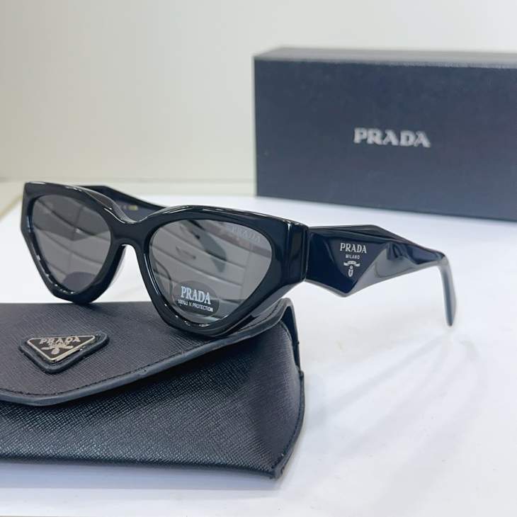 Picture of Prada Sunglasses _SKUfw75015047fw